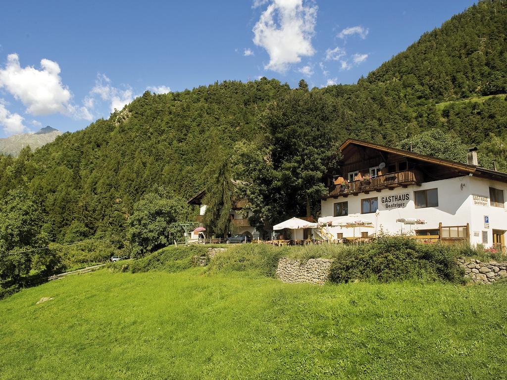 Gasthaus Gasteiger Lagundo Exterior photo